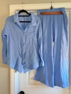 Shade & Shore Light Blue Crinkle Button Shirt